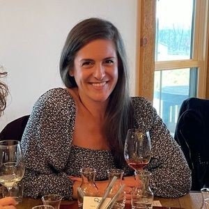 Meet your Posher, Sara
